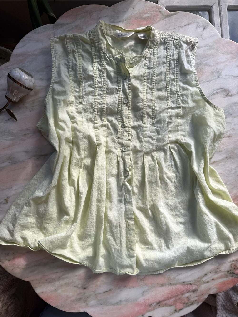 Austin Clothing Co. Pale Yellow Sleeveless Pintuck Pleated Babydoll Blouse